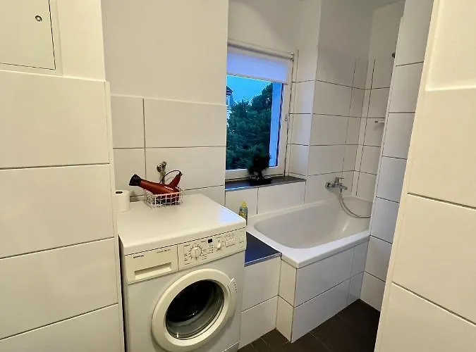 Nostalgie - 3 Zimmer, 5 Betten, 7 Personen, Kontaktloses Einchecken, Netflix Вупперталь