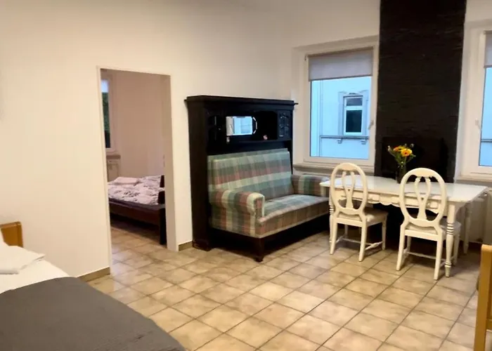 Апартаменты Nostalgie - 3 Zimmer, 5 Betten, 7 Personen, Kontaktloses Einchecken, Netflix Вупперталь