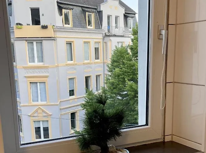 Nostalgie - 3 Zimmer, 5 Betten, 7 Personen, Kontaktloses Einchecken, Netflix * Вупперталь