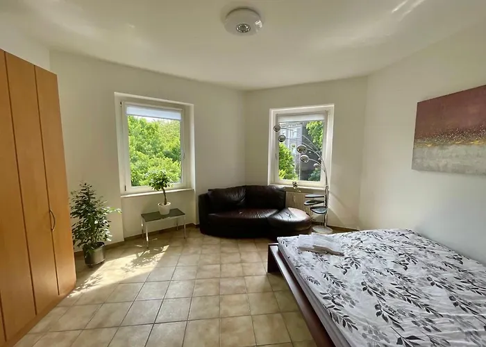 Апартаменты Nostalgie - 3 Zimmer, 5 Betten, 7 Personen, Kontaktloses Einchecken, Netflix Вупперталь